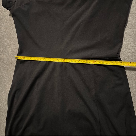 Elegant Black Mini Dress - Picture 13 of 16